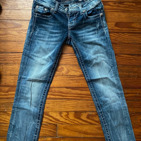 Miss me cropped capri pants. Gently used. - Picture 2 of 4